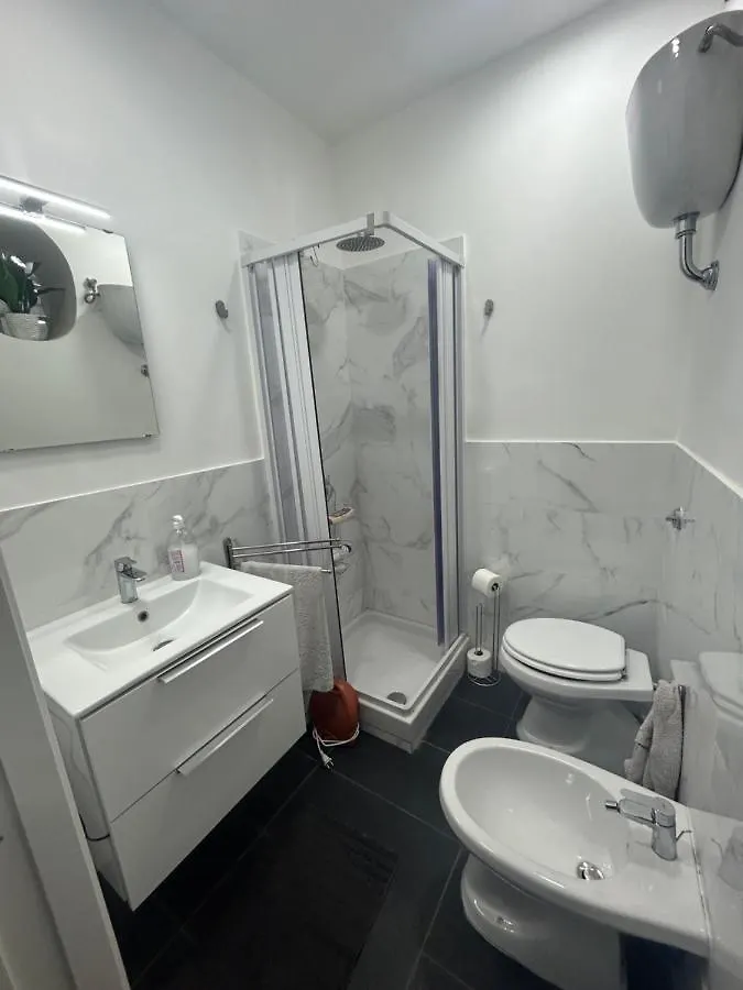 Appartamento Casa Vacanze Qs 10 Napoli Italia