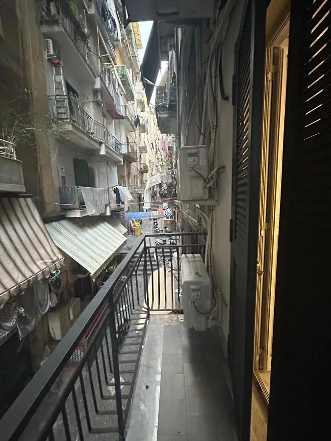 Casa Vacanze Qs 10 Apartment Naples Italy