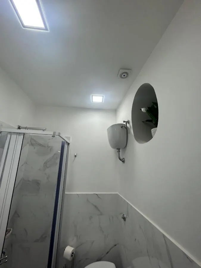 Casa Vacanze Qs 10 Apartment Naples